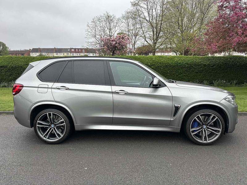 BMW 4.4 BiTurbo V8 SUV 5dr Petrol Auto xDrive Euro 6 (s/s) (5 Seat) (575 bhp)