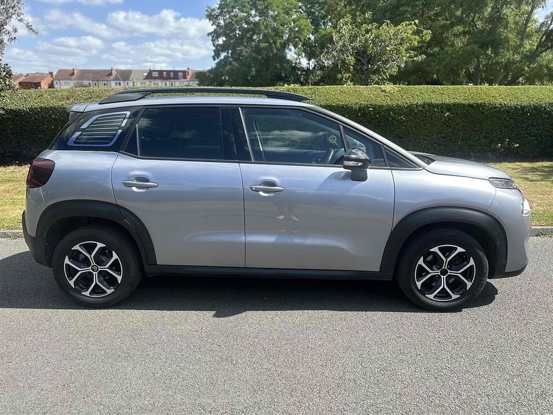 Citroen PureTech Shine SUV 1.2 Manual Petrol