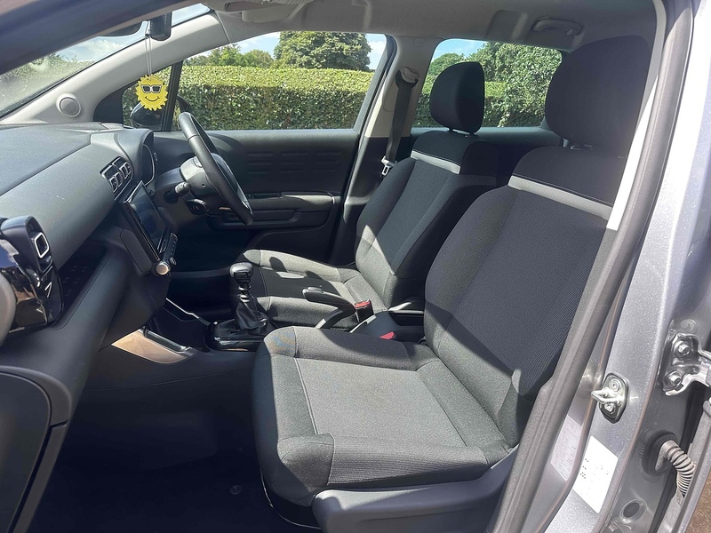 Citroen PureTech Shine SUV 1.2 Manual Petrol