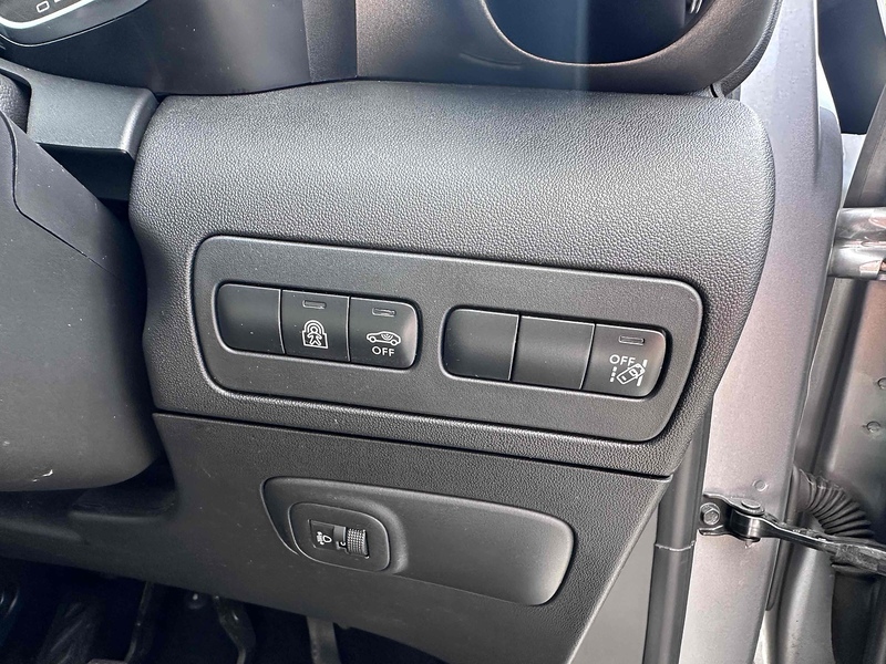 Citroen PureTech Shine SUV 1.2 Manual Petrol