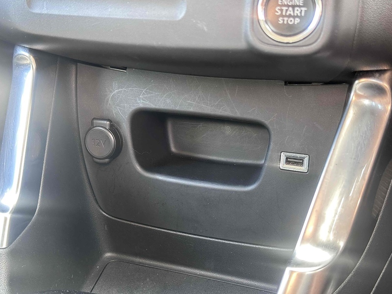 Citroen PureTech Shine SUV 1.2 Manual Petrol