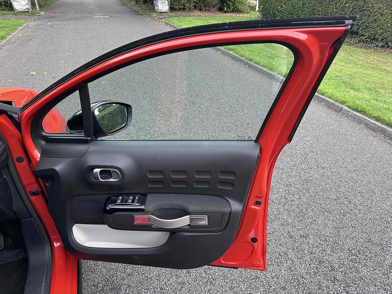 Citroen 1.2 PureTech Flair Hatchback 5dr Petrol Manual Euro 6 (82 ps)