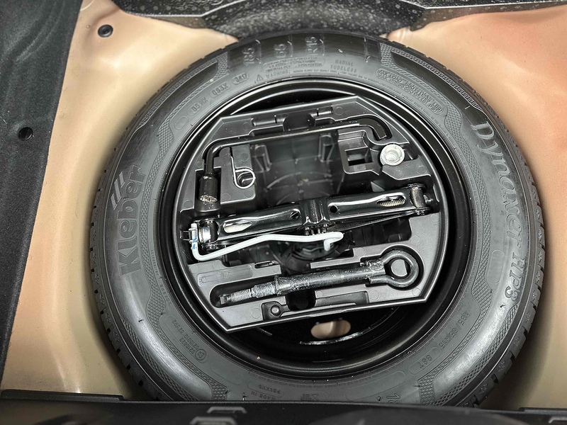 Citroen 1.2 PureTech Flair Hatchback 5dr Petrol Manual Euro 6 (82 ps)