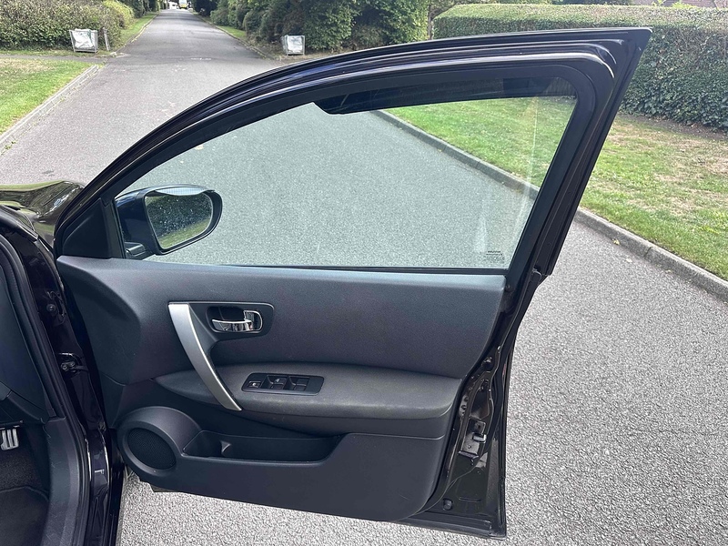 Nissan 2.0 dCi n-tec SUV 5dr Diesel Manual 2WD Euro 5 (150 ps)