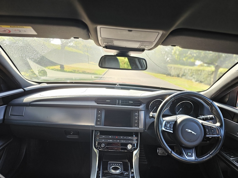 Jaguar d R-Sport Saloon 2.0 Automatic Diesel