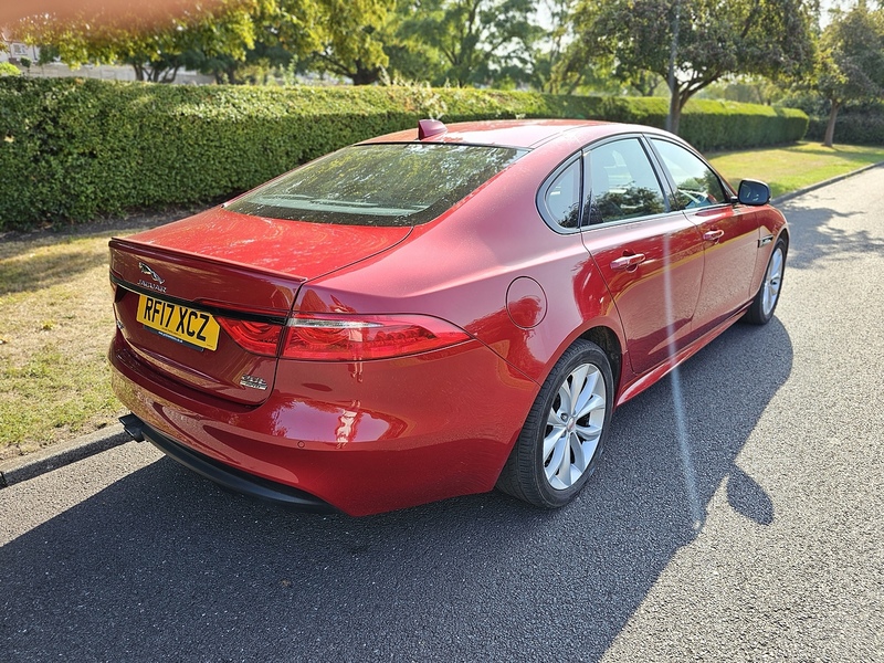 Jaguar d R-Sport Saloon 2.0 Automatic Diesel