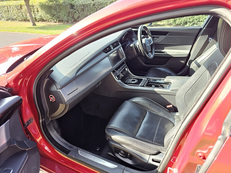 Jaguar d R-Sport Saloon 2.0 Automatic Diesel