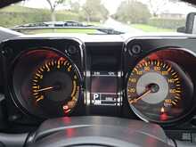 Suzuki Jimny Sierra 4WD JC 