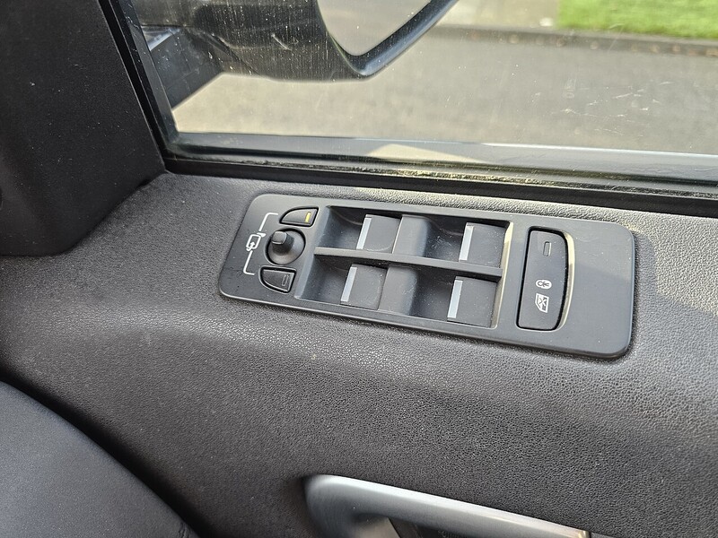 Land Rover 2.2 SD4 HSE SUV 5dr Diesel Auto 4WD Euro 5 (s/s) (190 ps)