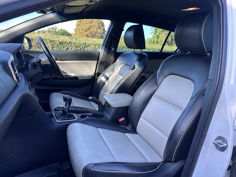 Kia CRDi GT-Line Edition SUV 1.7 Manual Diesel