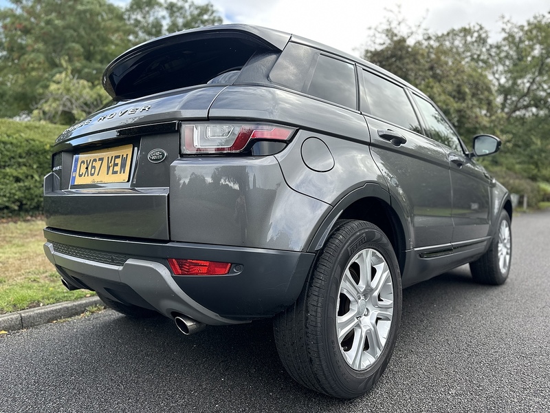 Land Rover eD4 SE Tech SUV 2.0 Manual Diesel