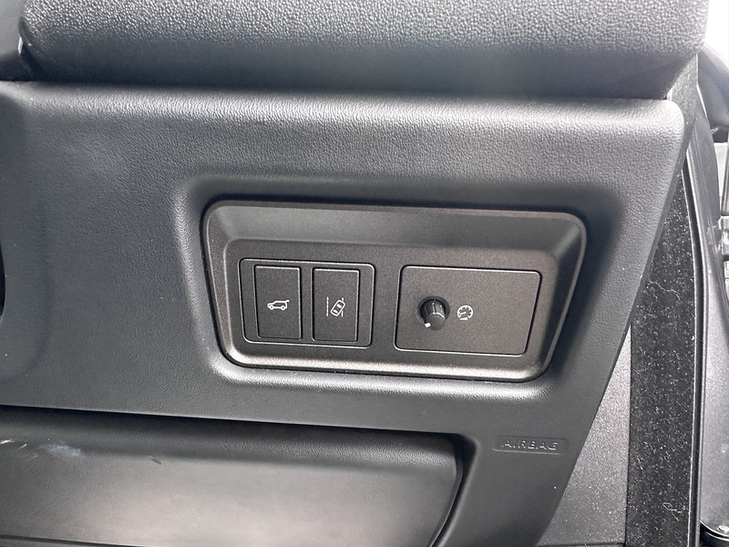 Land Rover eD4 SE Tech SUV 2.0 Manual Diesel