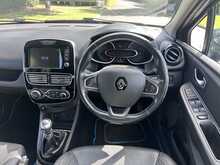 Renault Clio TCe Signature Nav