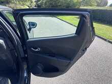 Renault Clio TCe Signature Nav