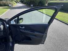 Renault Clio TCe Signature Nav