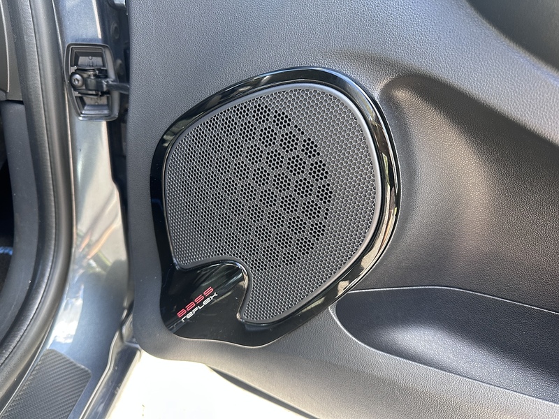 Renault TCe Signature Nav Hatchback 1.2 Manual Petrol