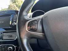 Renault Clio TCe Signature Nav
