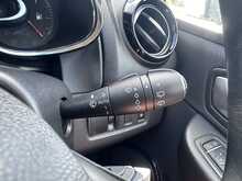 Renault Clio TCe Signature Nav