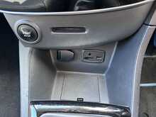 Renault Clio TCe Signature Nav