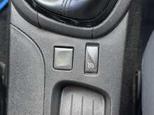 Renault Clio TCe Signature Nav