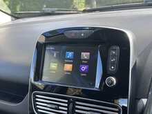 Renault Clio TCe Signature Nav