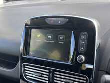 Renault Clio TCe Signature Nav