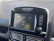 Renault Clio TCe Signature Nav