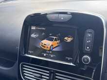 Renault Clio TCe Signature Nav
