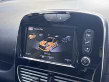 Renault Clio TCe Signature Nav