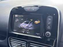 Renault Clio TCe Signature Nav