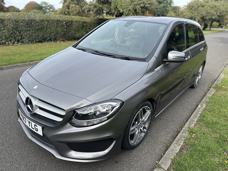 Mercedes-Benz B200d AMG Line MPV 2.1 Manual Diesel