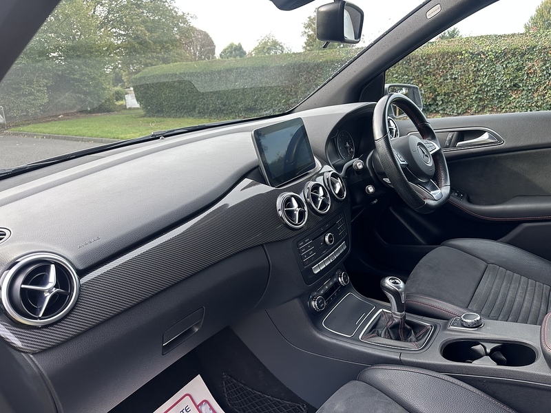 Mercedes-Benz B200d AMG Line MPV 2.1 Manual Diesel
