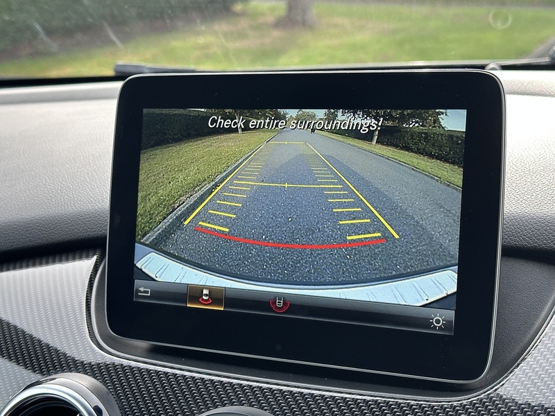 Mercedes-Benz B200d AMG Line MPV 2.1 Manual Diesel