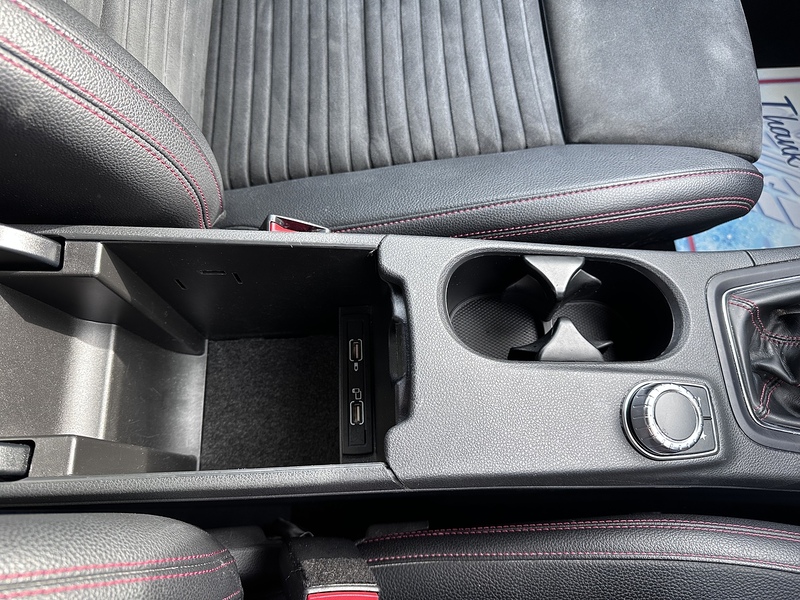 Mercedes-Benz B200d AMG Line MPV 2.1 Manual Diesel