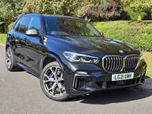 BMW X5 M50i V8 