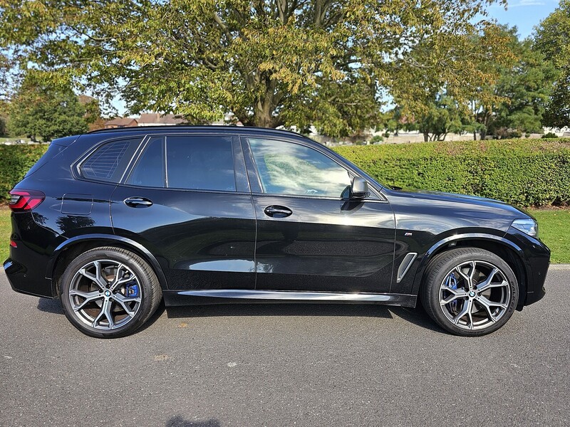 BMW M50i V8 SUV 4.4 Automatic Petrol