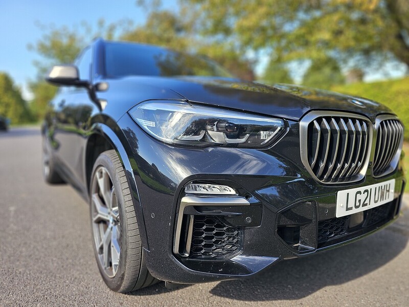 BMW M50i V8 SUV 4.4 Automatic Petrol