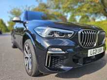 BMW X5 M50i V8 