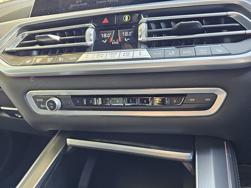 BMW M50i V8 SUV 4.4 Automatic Petrol