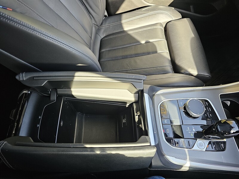 BMW M50i V8 SUV 4.4 Automatic Petrol