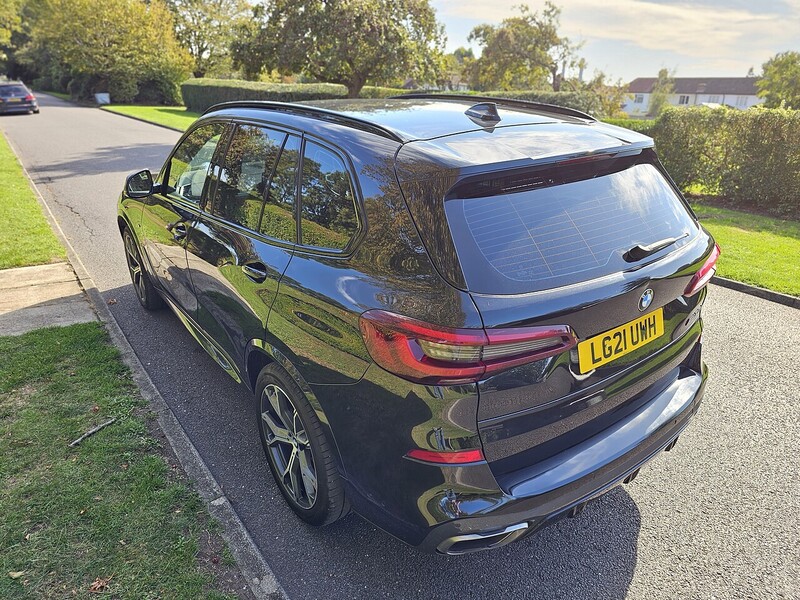 BMW M50i V8 SUV 4.4 Automatic Petrol