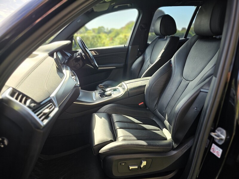 BMW M50i V8 SUV 4.4 Automatic Petrol