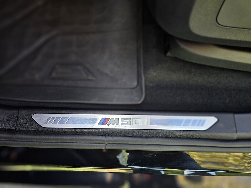 BMW M50i V8 SUV 4.4 Automatic Petrol