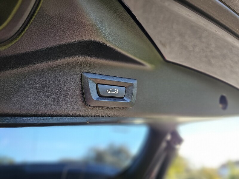 BMW M50i V8 SUV 4.4 Automatic Petrol