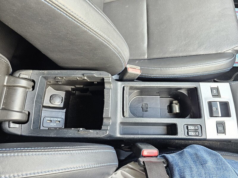 Subaru i GT Estate 1.6 Automatic Petrol