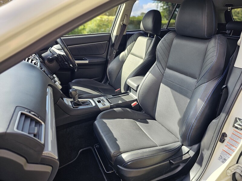 Subaru i GT Estate 1.6 Automatic Petrol