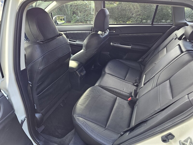 Subaru i GT Estate 1.6 Automatic Petrol