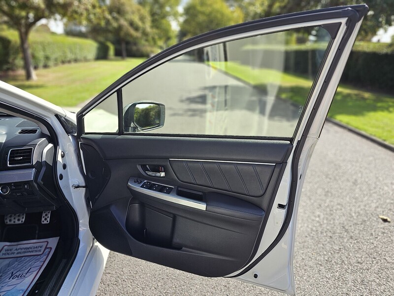 Subaru i GT Estate 1.6 Automatic Petrol