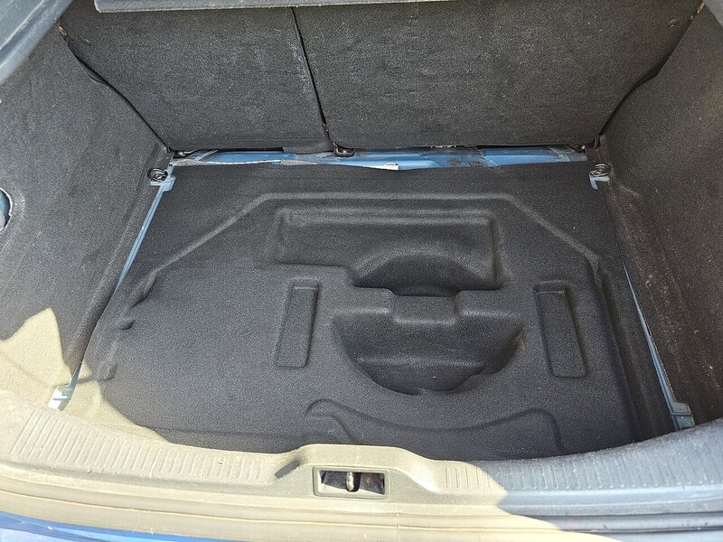 Renault 2.0 16V Dynamique TomTom Hatchback 5dr Petrol CVT Euro 5 (140 ps)