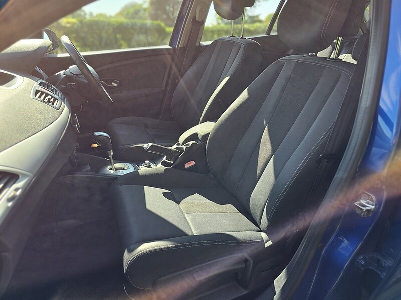 Renault 2.0 16V Dynamique TomTom Hatchback 5dr Petrol CVT Euro 5 (140 ps)